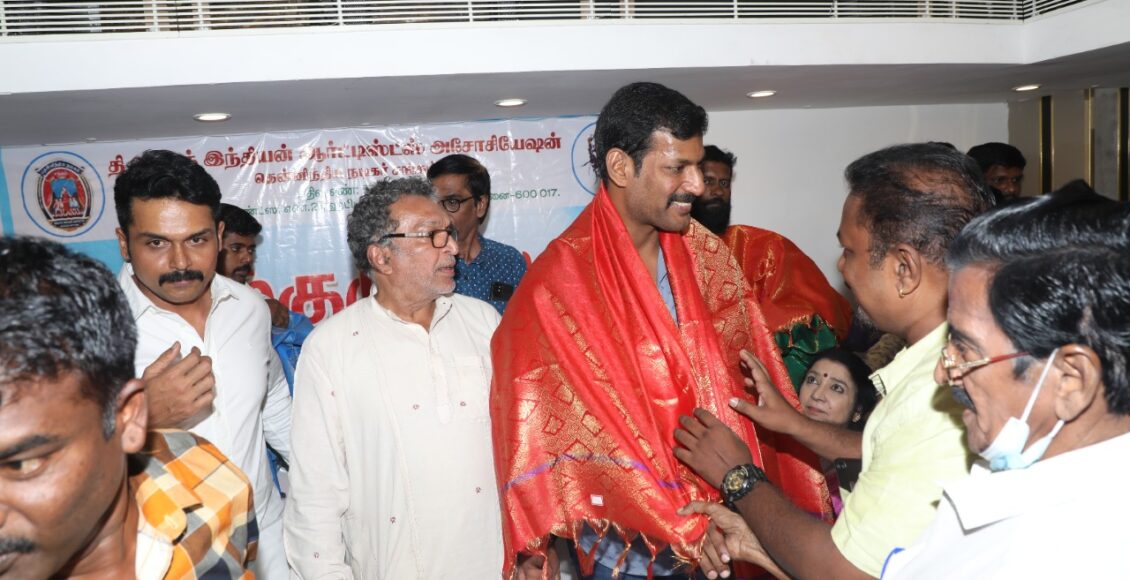 Nadigar Sangam (8)